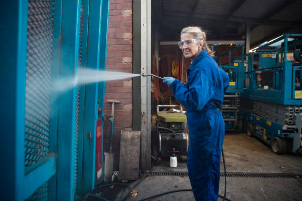 Best Concrete Pressure Washing  in Elysburg, PA